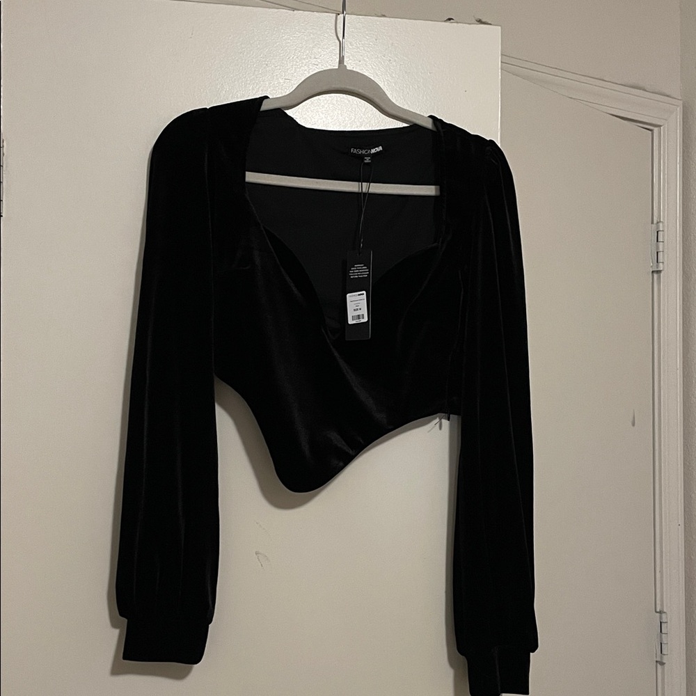 Fashion Nova Black Velvet V-Neck Top